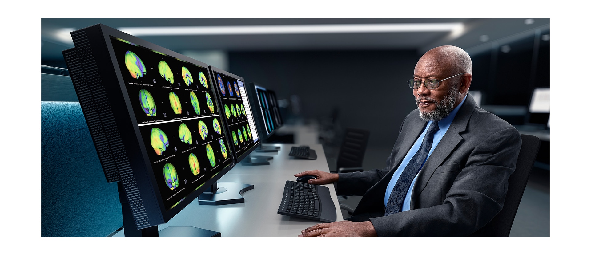 NM/CT 850 | GE HealthCare (India)